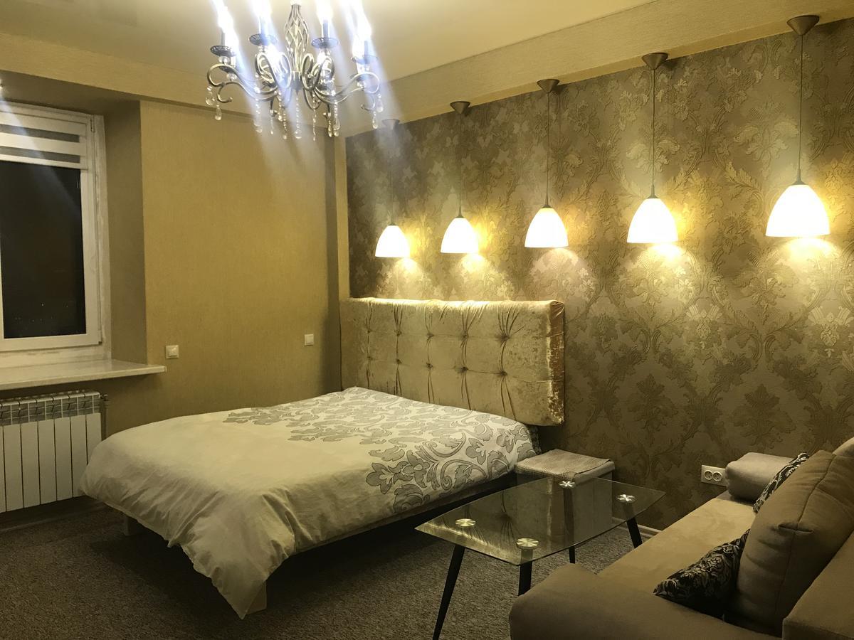 Apartment Near Dnipro Arena エクステリア 写真