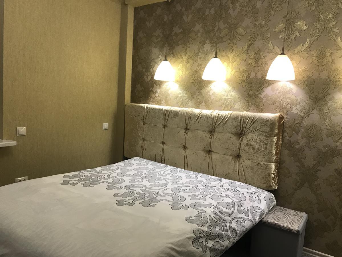 Apartment Near Dnipro Arena エクステリア 写真